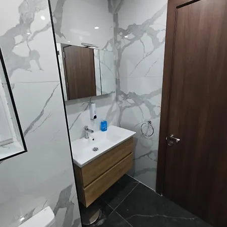 Large Deluxe * St. Paul's Bay