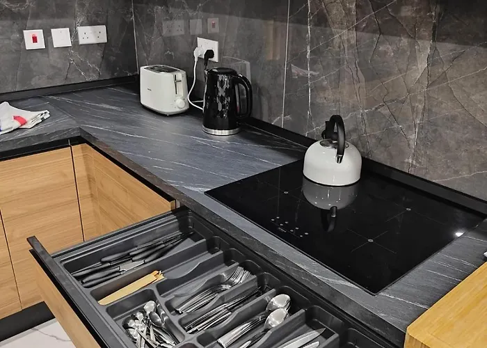 Large Deluxe Апартаменты *