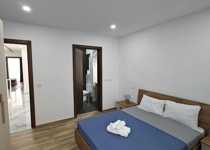 Large Deluxe Apartment St. Paul's Bay