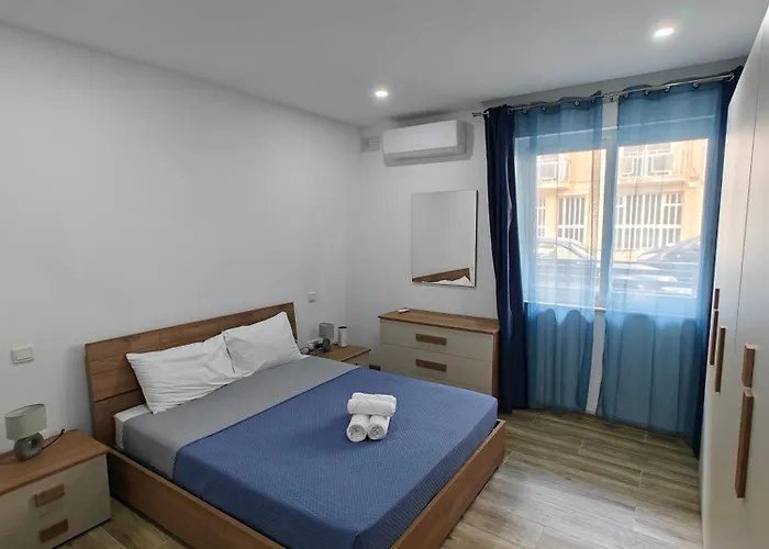 Large Deluxe Apartment St. Paul's Bay